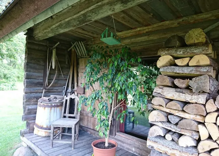 Marknatalu Puhkemajad شاليه بارنو